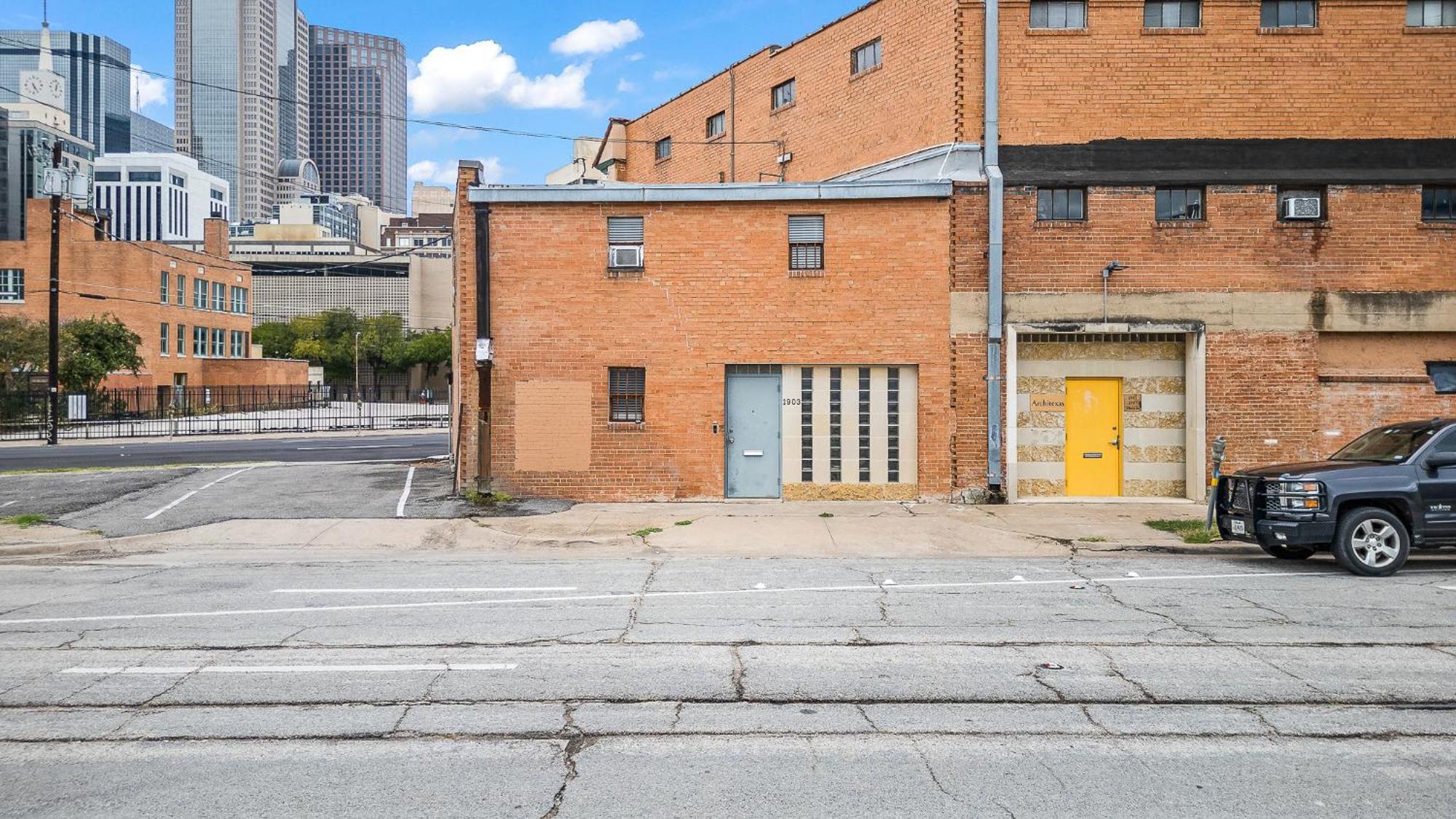 Apartment Farmers Market Apartment, Just Right In Downtown Tx Perfect Place Dallas