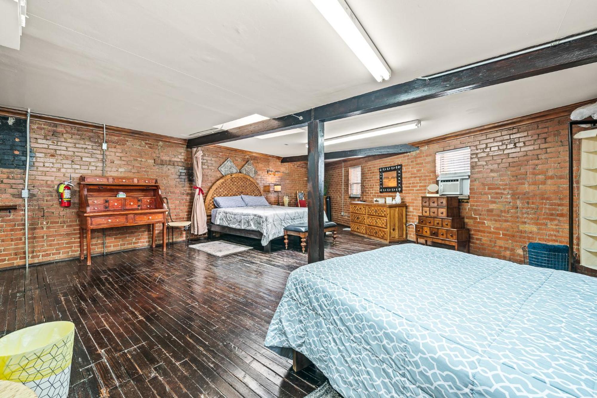 Apartment Farmers Market Apartment, Just Right In Downtown Tx Perfect Place