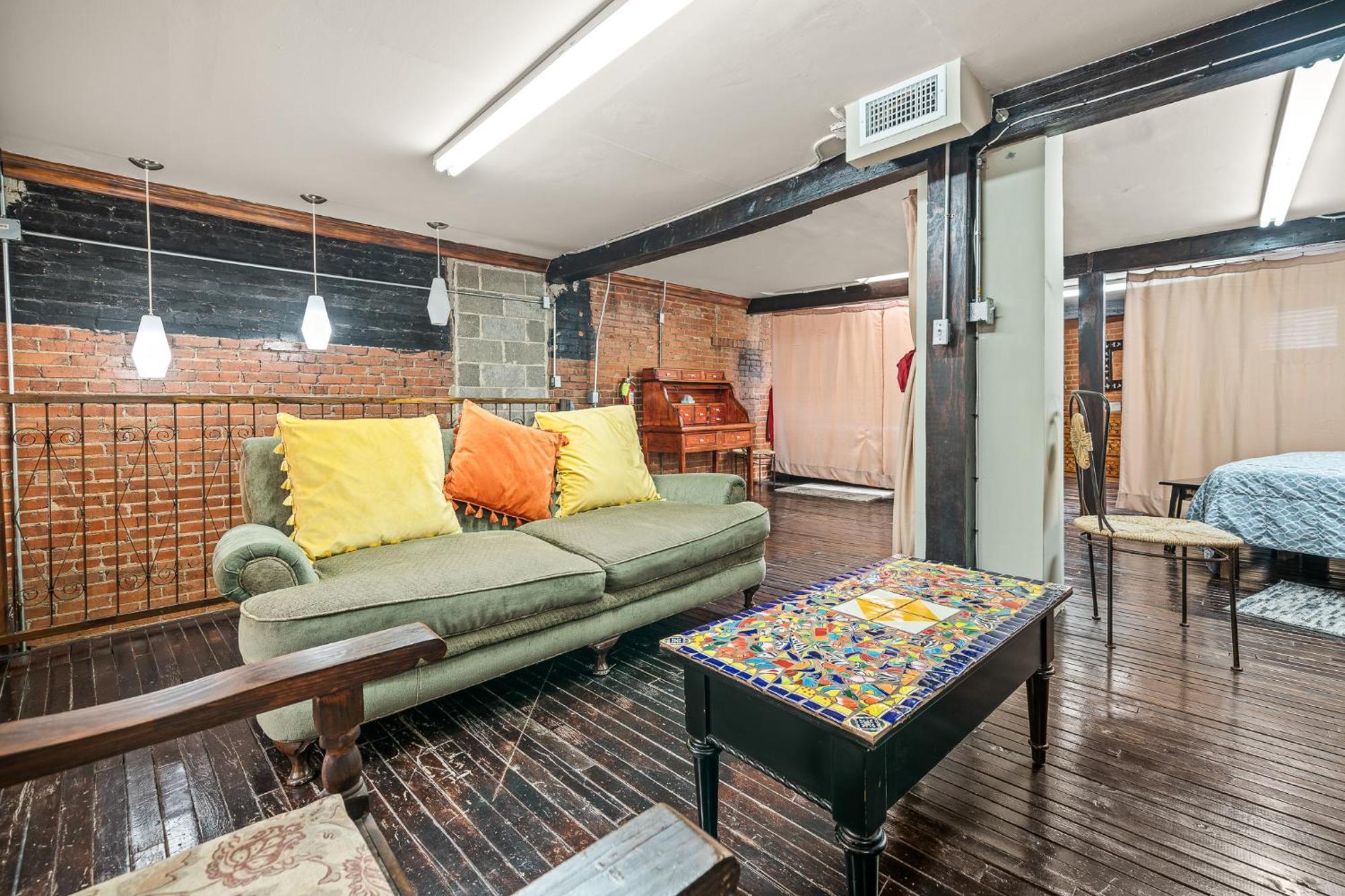 Apartment Farmers Market Apartment, Just Right In Downtown Tx Perfect Place *