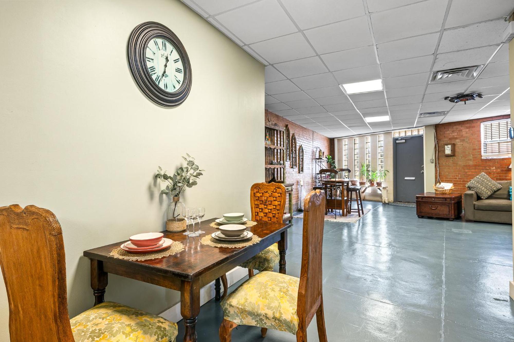 Farmers Market Apartment, Just Right In Downtown Tx Perfect Place *