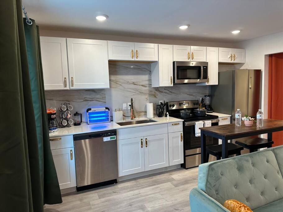 Luxury In Dtw/free Parking Apartamento *