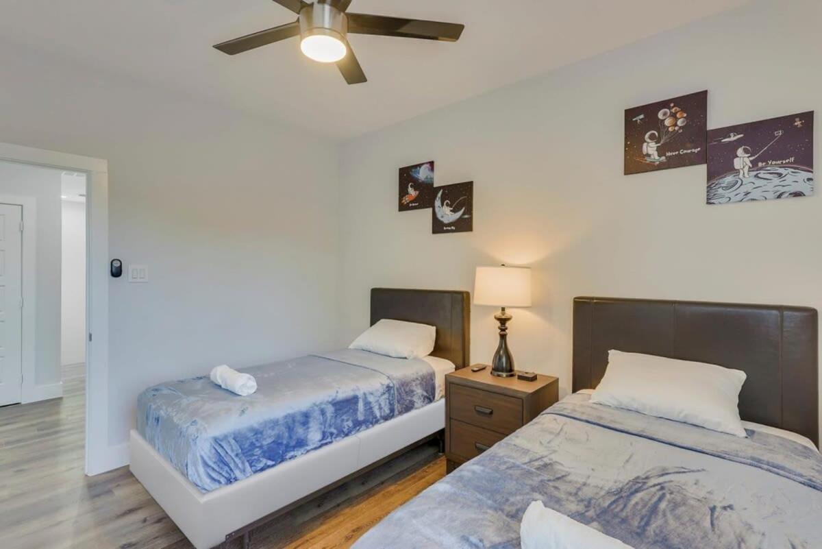 Holiday home Modern And Comfortable Close To Downtown *