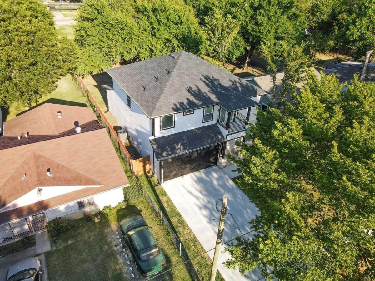 Holiday home Modern And Comfortable Close To Downtown Dallas