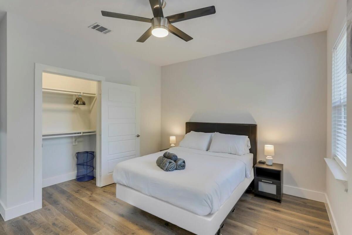 Modern And Comfortable Close To Downtown Dallas
