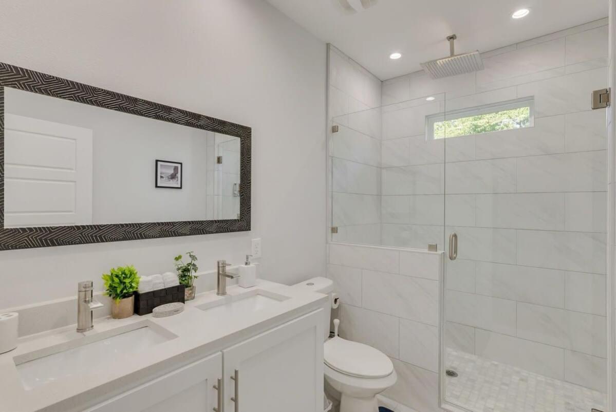 Holiday home Modern And Comfortable Close To Downtown Dallas