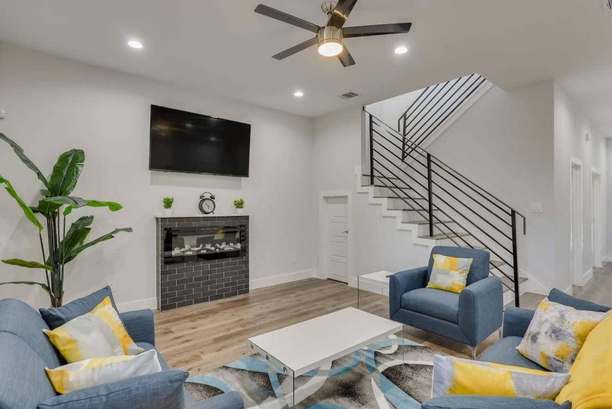 Modern And Comfortable Close To Downtown *