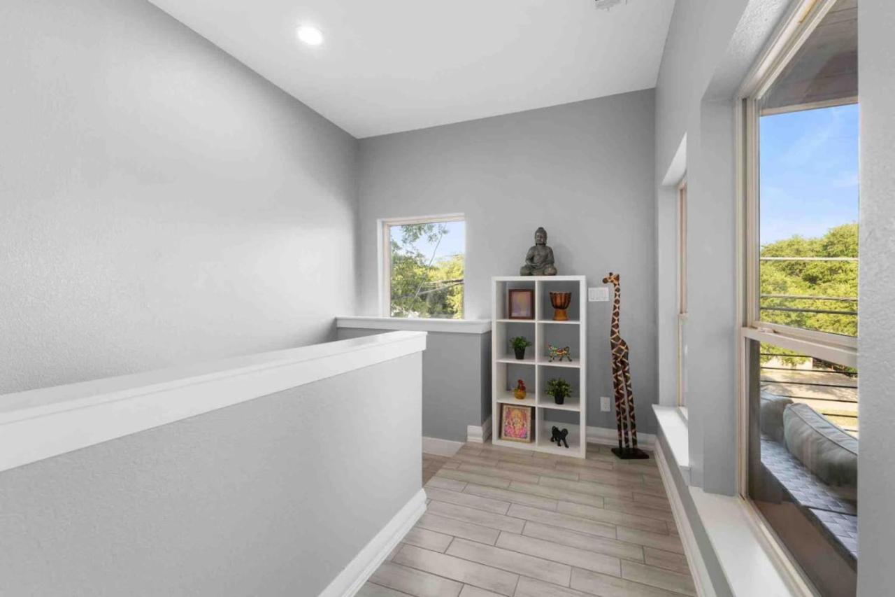 Holiday home New Swanky Rustic Modern 5 Star Near Downtown Dallas