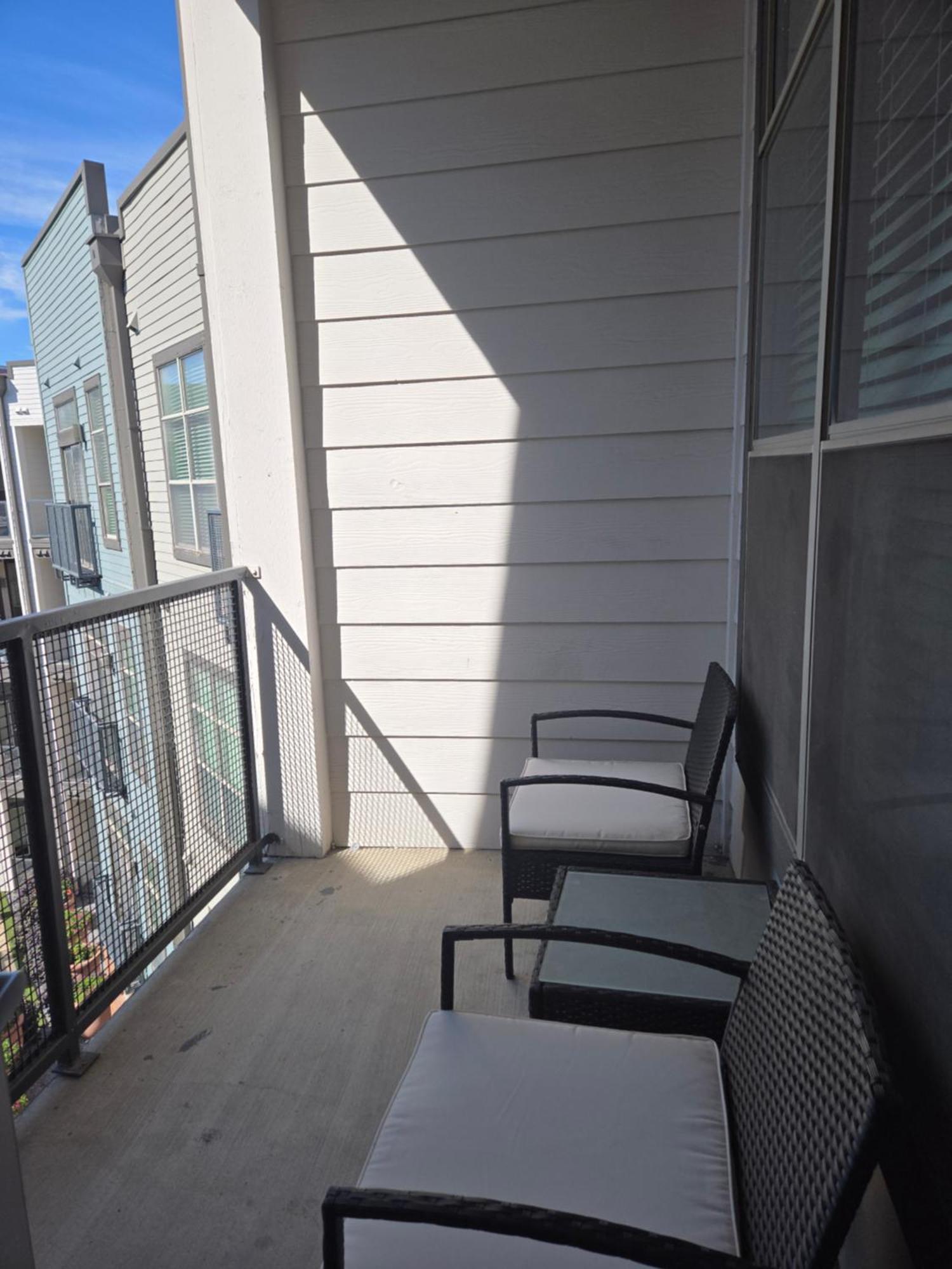 Apartment Cozy 1bedrm/1bed/air Mattress *