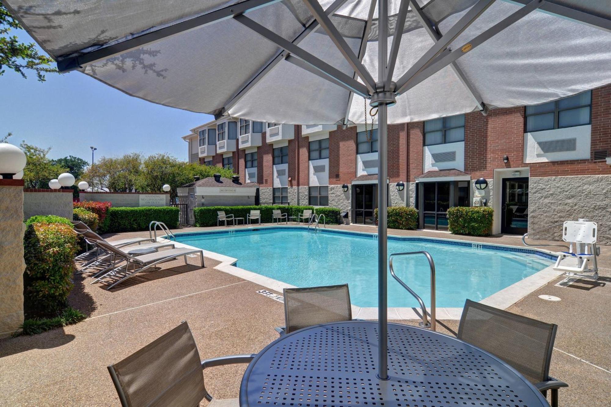 Springhill By Marriott Nw Highway At Stemmons / I-35east Hotel 3*