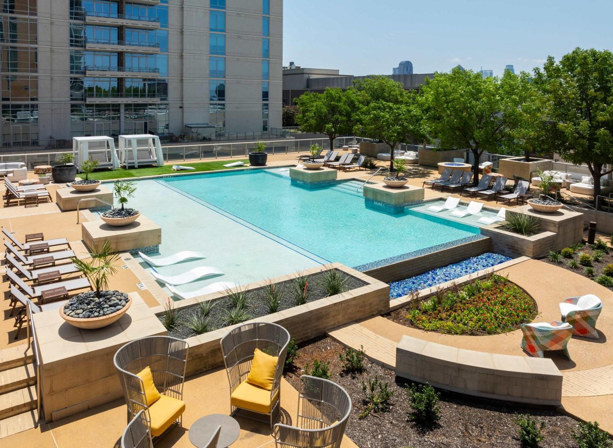 Stunning In West Village Dallas