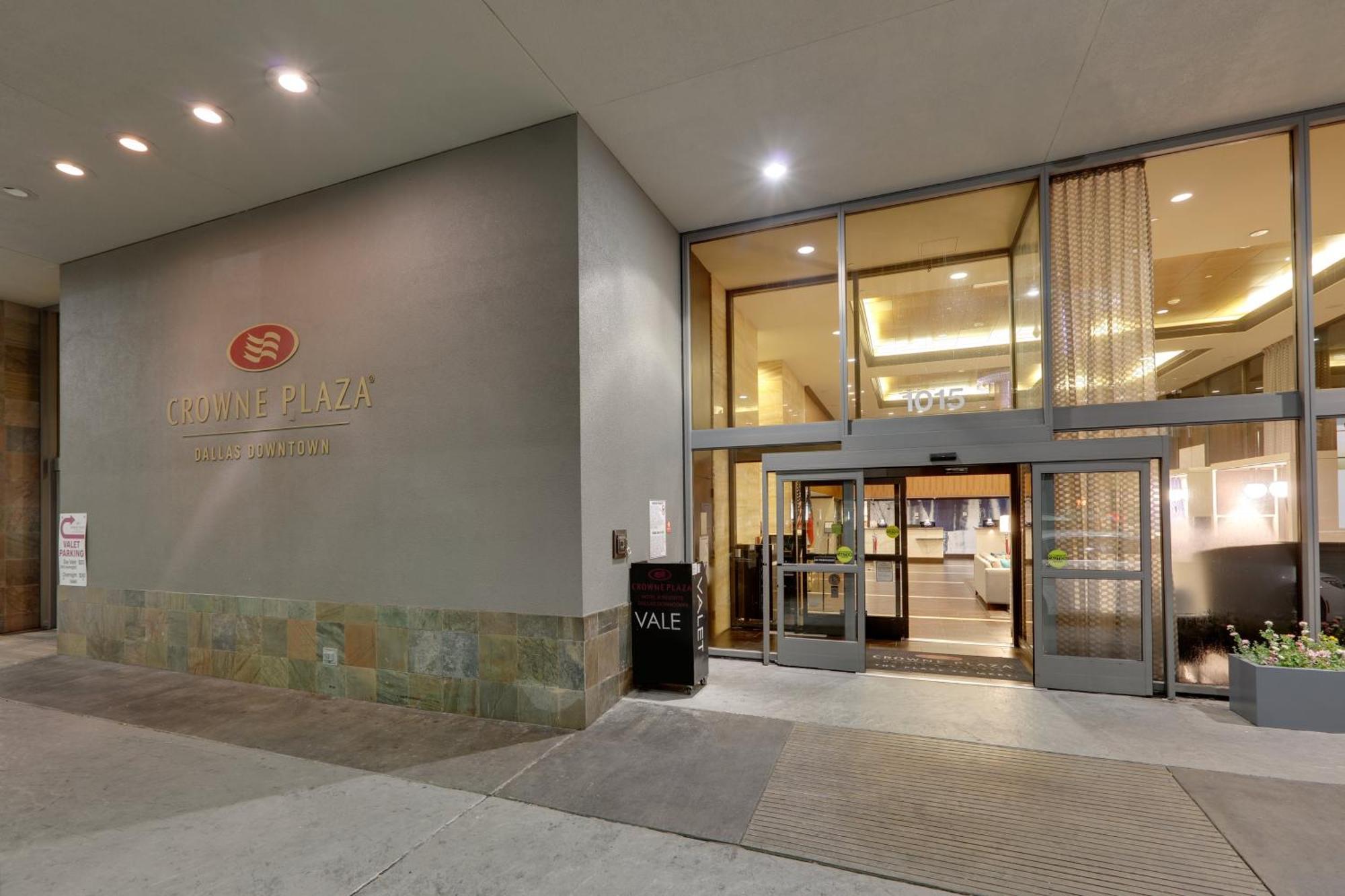 Hotel Crowne Plaza Downtown By Ihg 3*