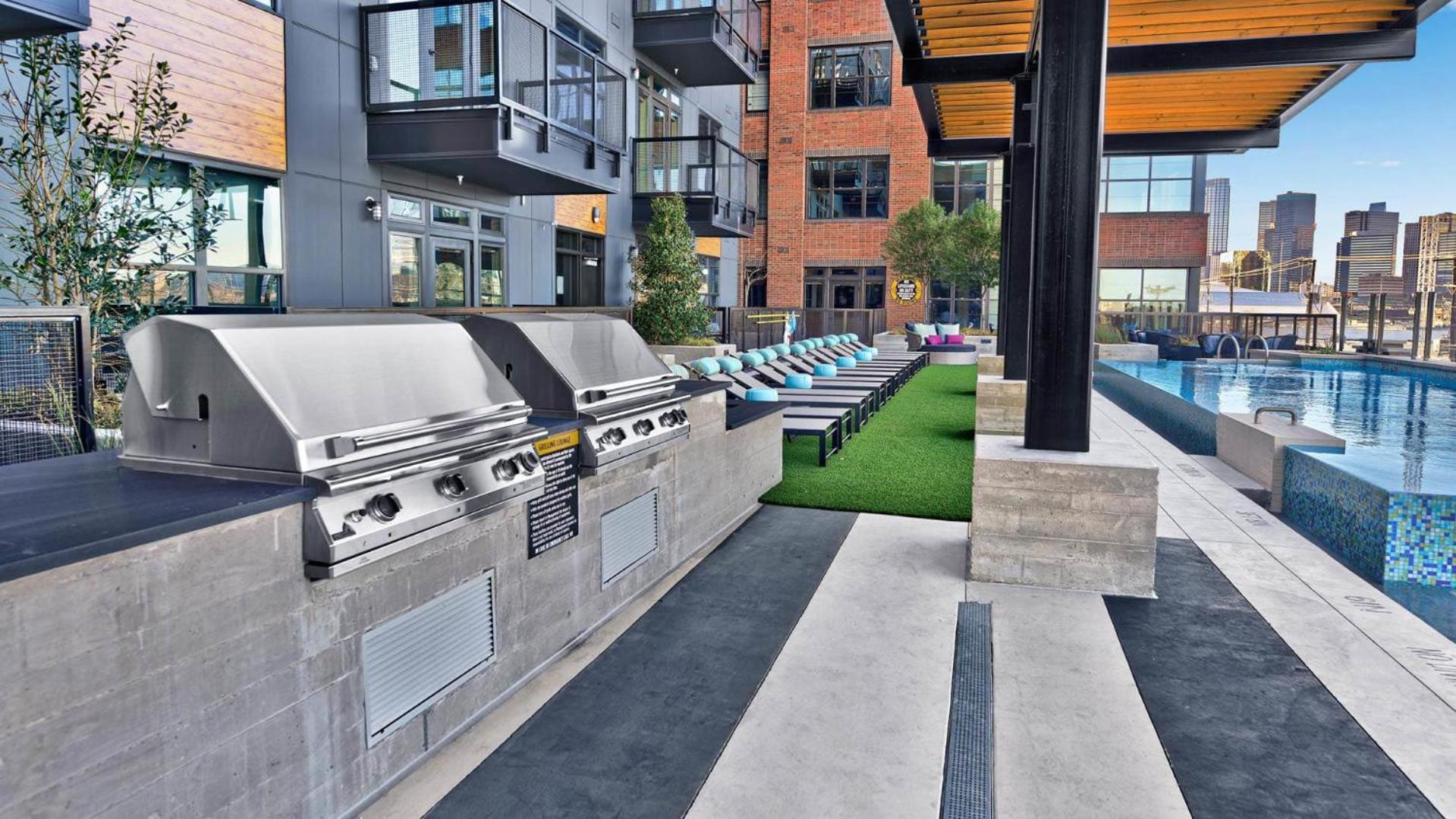 Indie Deep Ellum - Rooftop Vibes & Poolside Bliss In Apartment *