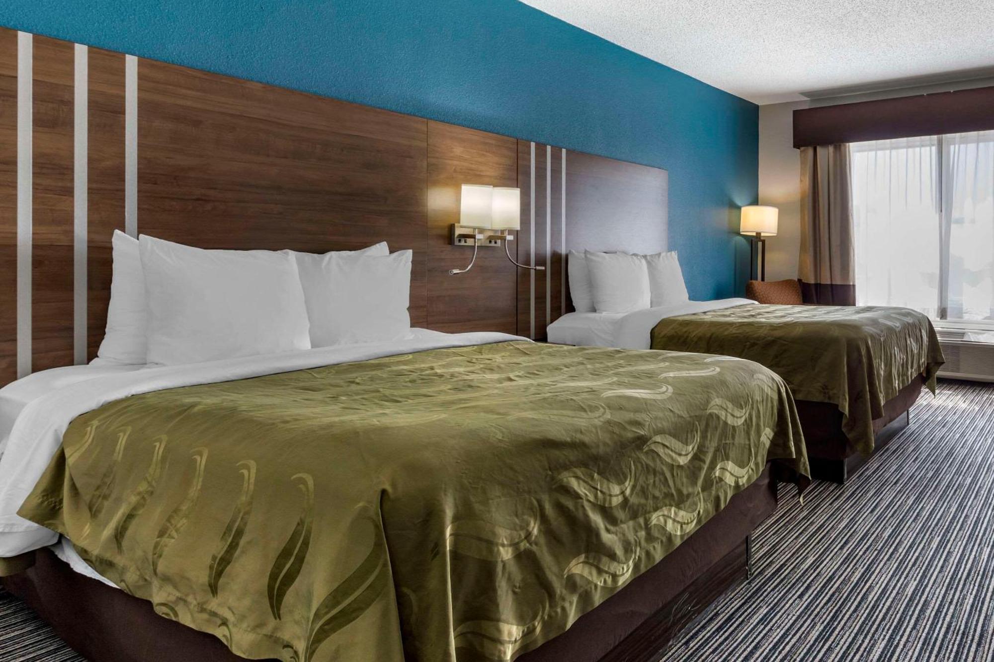 Hotel Quality & I-35 E-walnut Hill