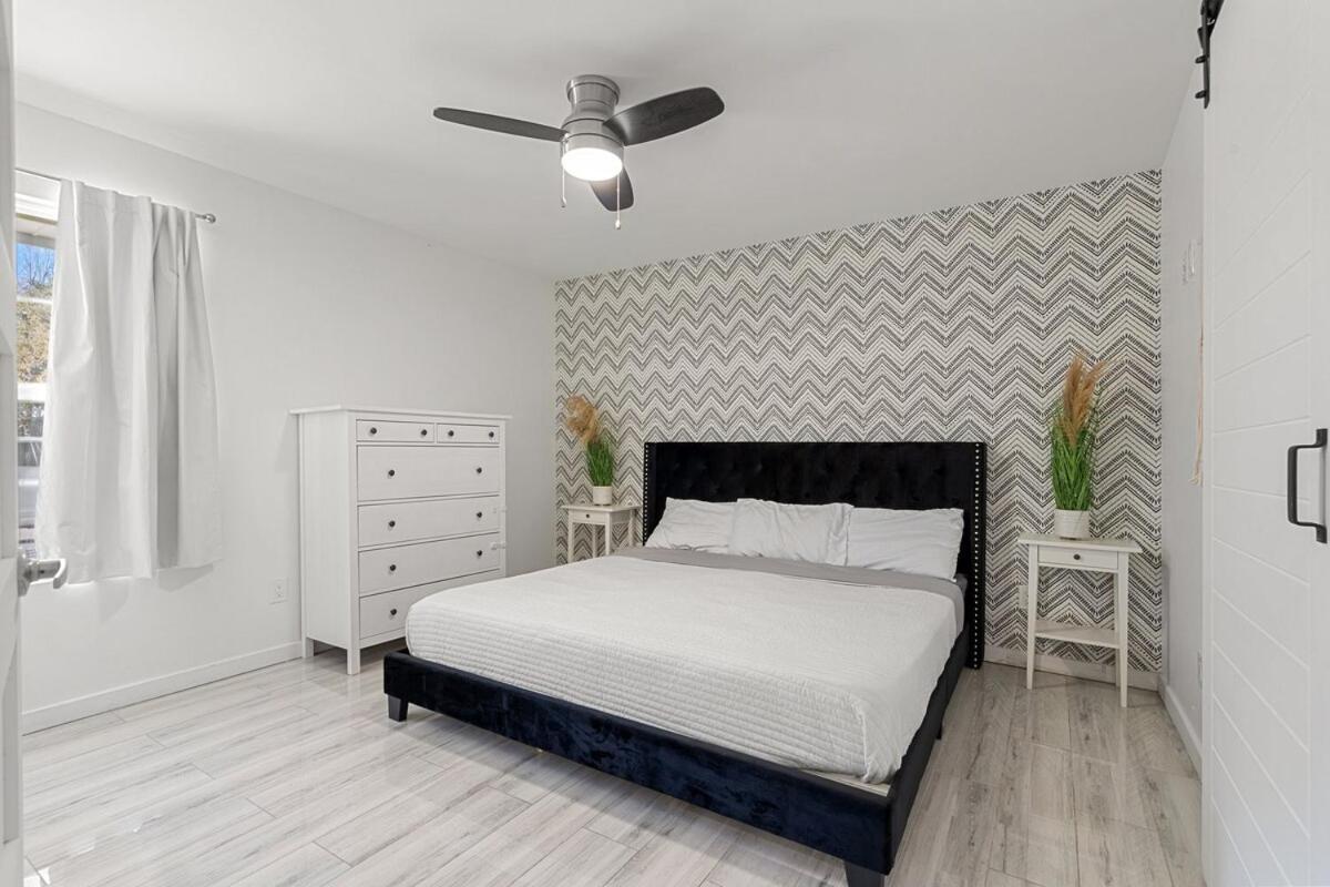 Apartment Hot Tub And Event Open Luxury Fits 16 Dallas