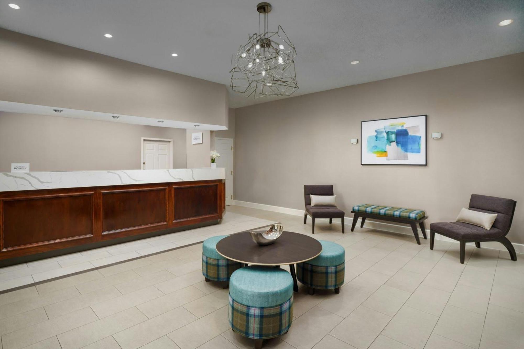 Hotel Addison/quorum Drive 3*