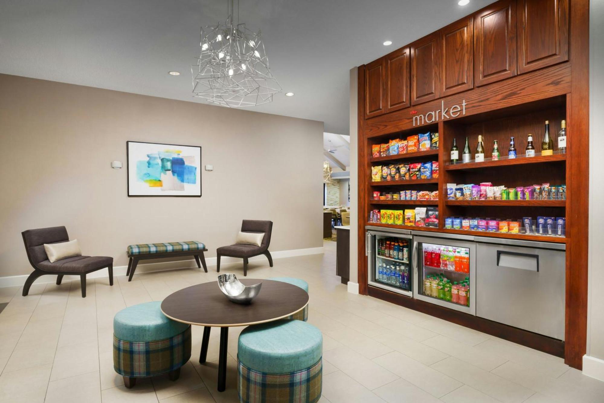 Addison/quorum Drive Hotel