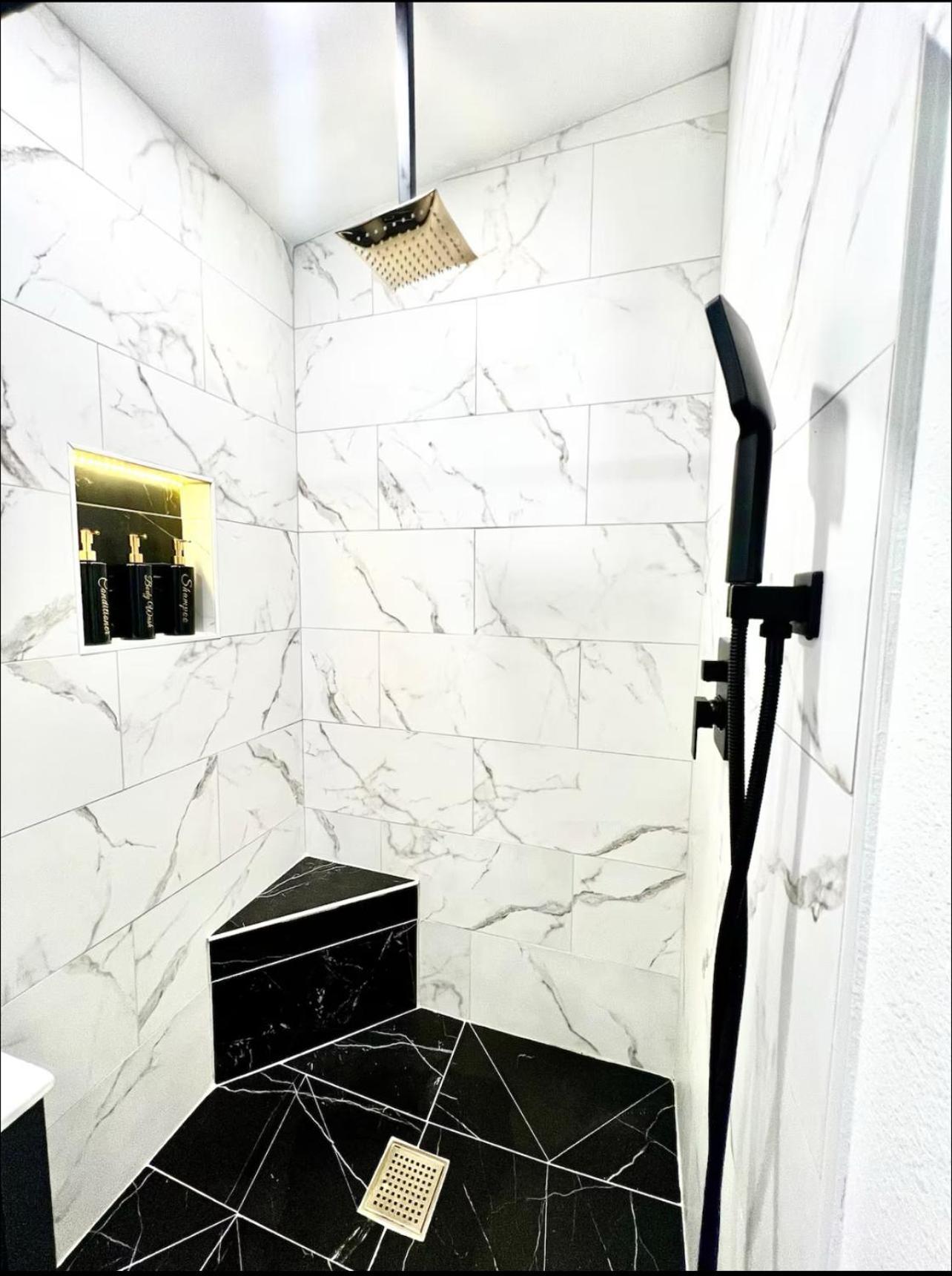 Apartment Furnished Near Down Town