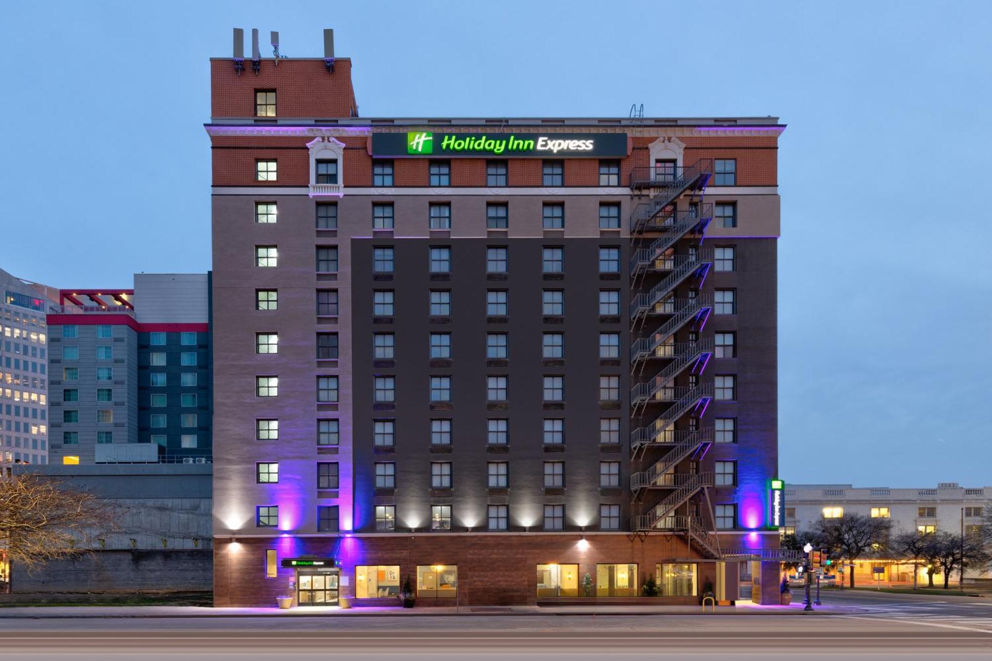 Express - Downtown By Ihg Hotel Dallas