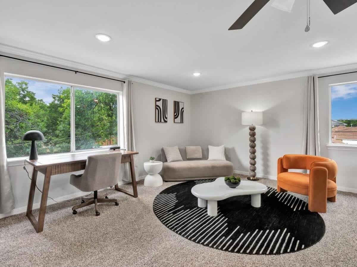 Holiday home Modern Luxury Minutes From Downtown *