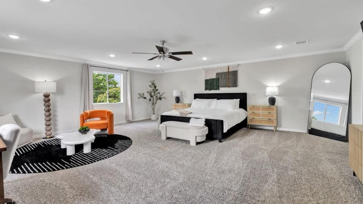 Holiday home Modern Luxury Minutes From Downtown *