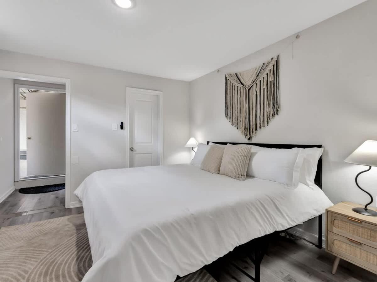 Modern Luxury Minutes From Downtown * Dallas