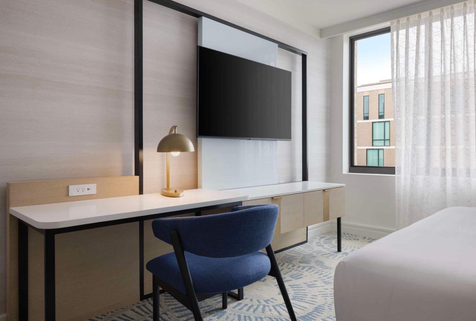 The Highland Dallas, Curio Collection By Hilton Dallas