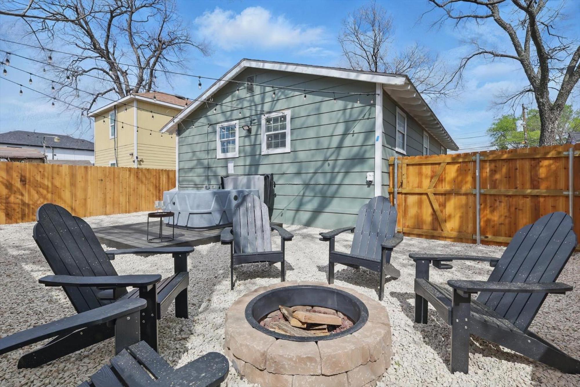 Charming Historic 3b Heart Of - Sleeps 12 Holiday home Dallas
