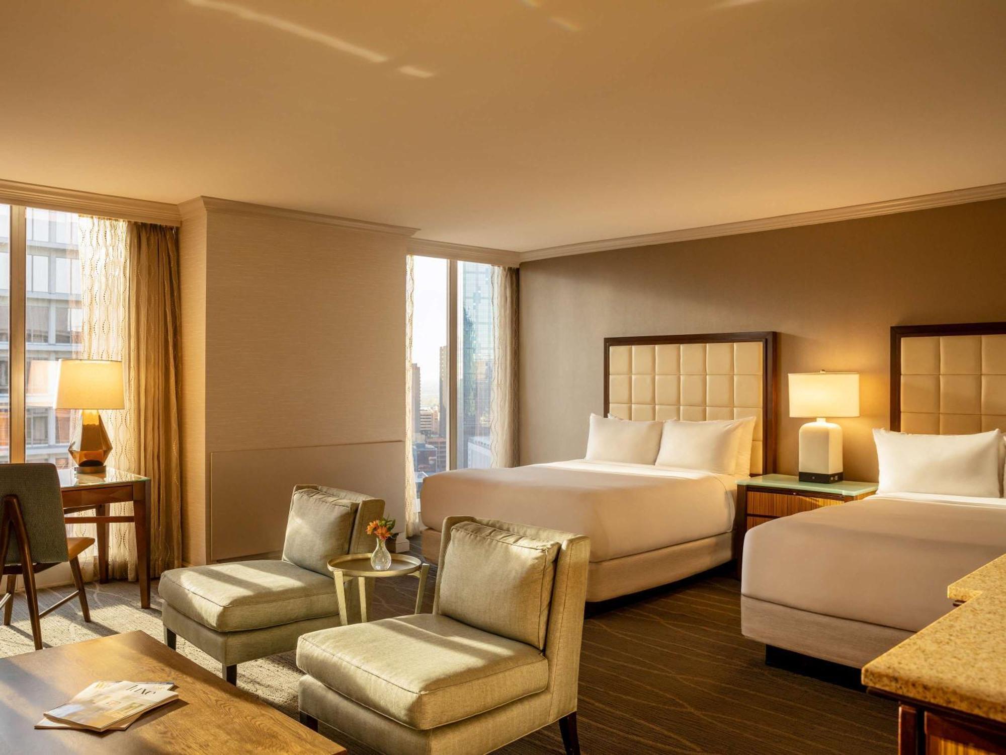 Fairmont Hotel 4*