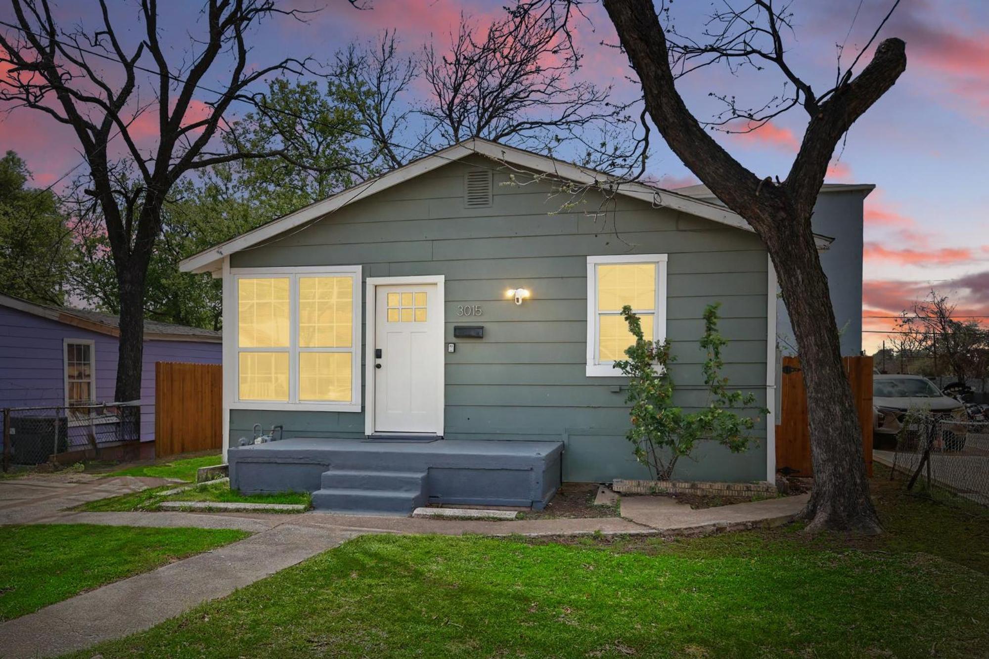 Charming Historic 3b Heart Of - Sleeps 12 Holiday home Dallas