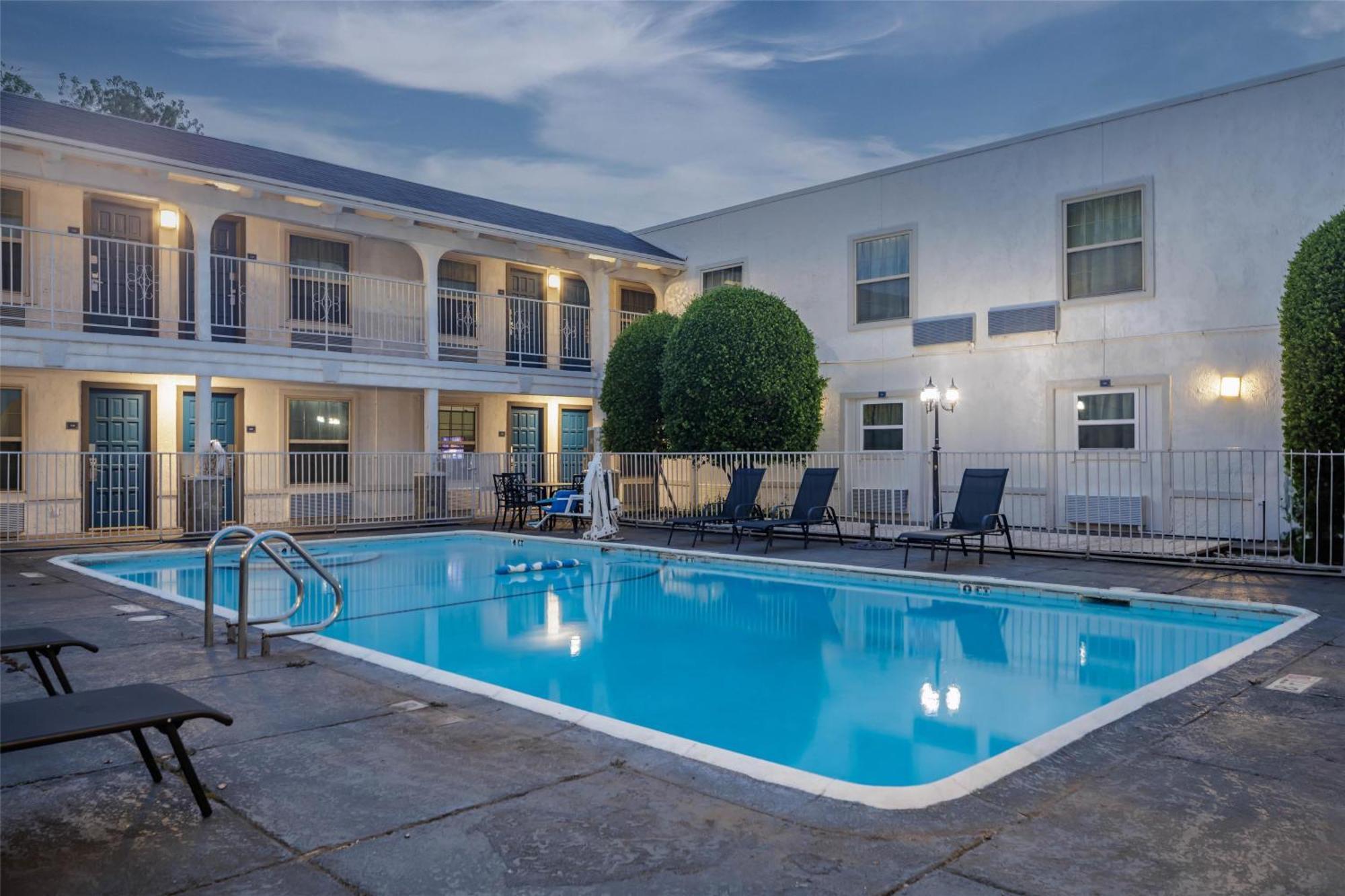 Tx Downtown Hotel