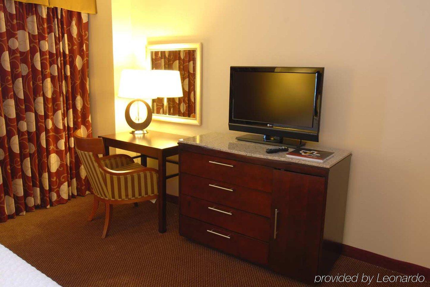Embassy By Hilton Dallas-love Field 4* Dallas
