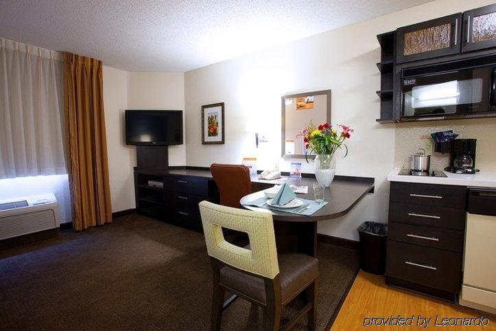 Sonesta Simply Galleria Dallas