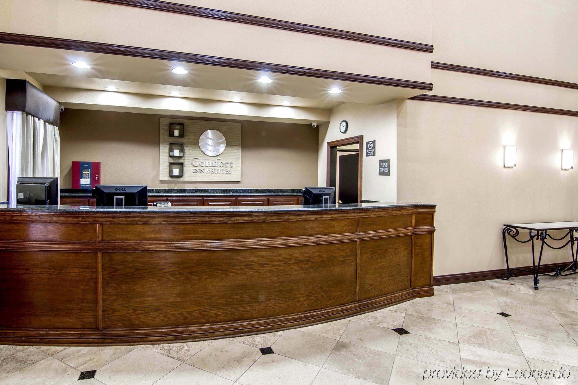 Hotel Quality & I-35 E-walnut Hill