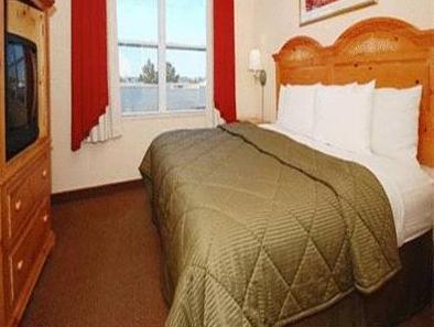 Quality & I-35 E-walnut Hill Hotel 2*