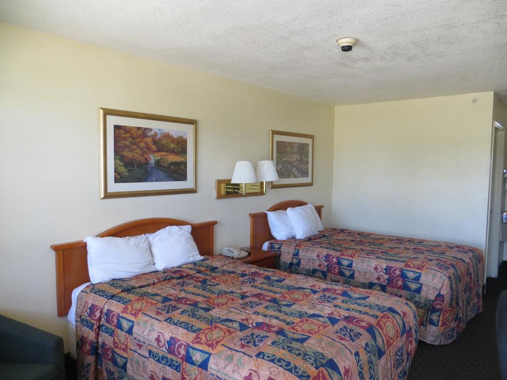 Days Dfw Motel 2*
