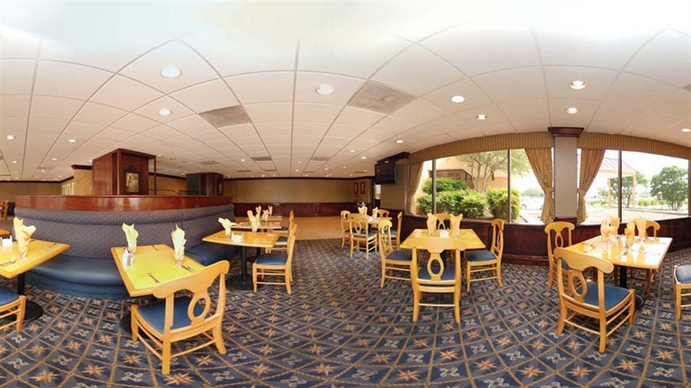 Field & 3* Dallas