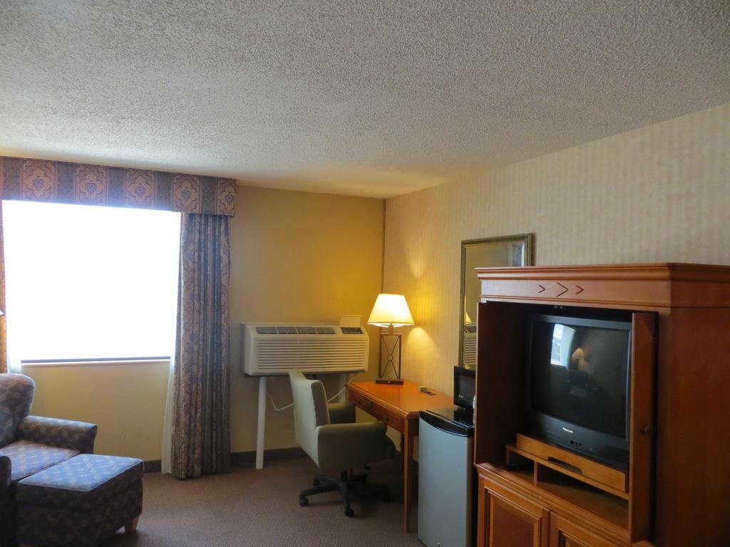 Gateway Park Central 2*