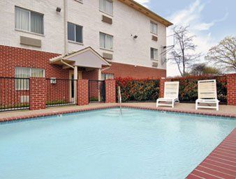 Days & By Wyndham Hotel Dallas