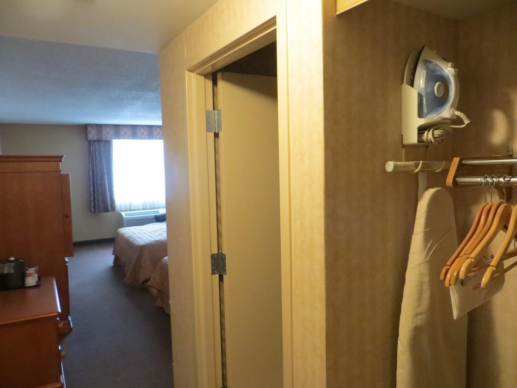 Gateway Park Central Hotel 2*