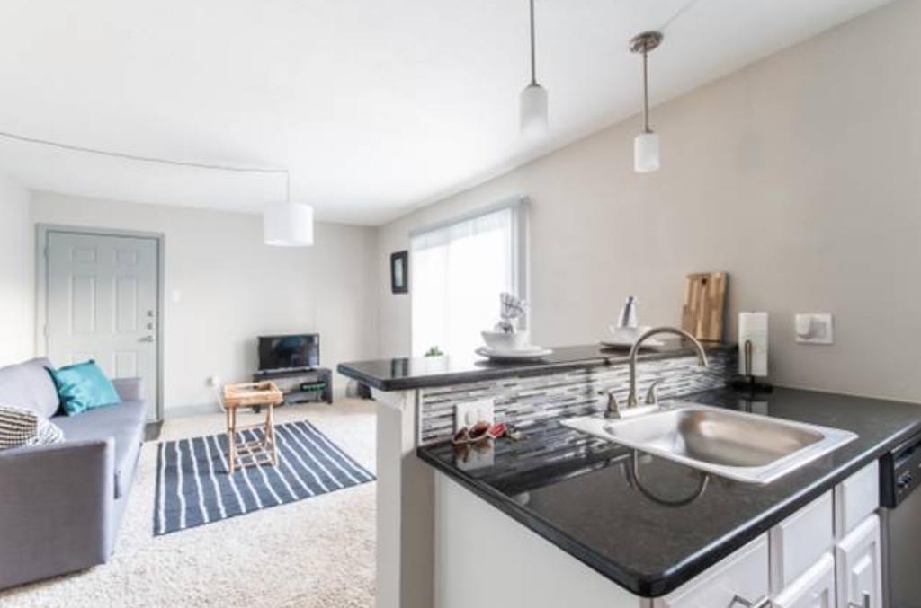 Designed To Relax-no Parties Allowed Apartment