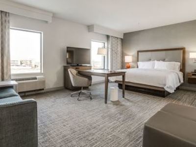Hotel Hampton Inn & Suites Dallas-Central Expy/North Park Area 3*