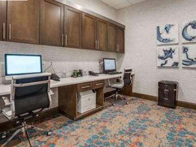 Hampton Inn & Suites Dallas-Central Expy/North Park Area Hotel 3*