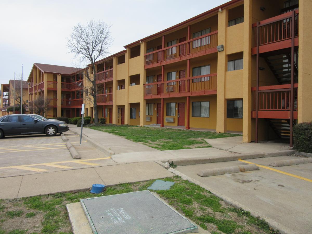 Townhouse Suites Motel Dallas