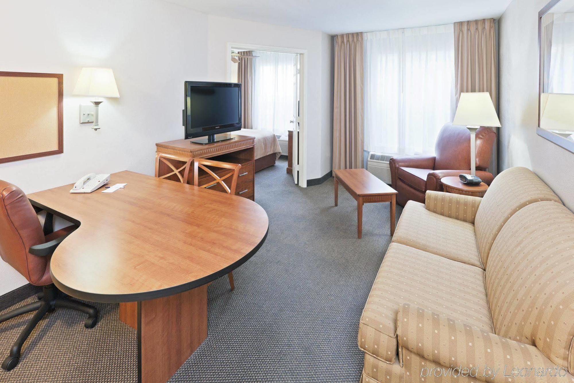 Candlewood Market Center-love Field By Ihg 3* Dallas