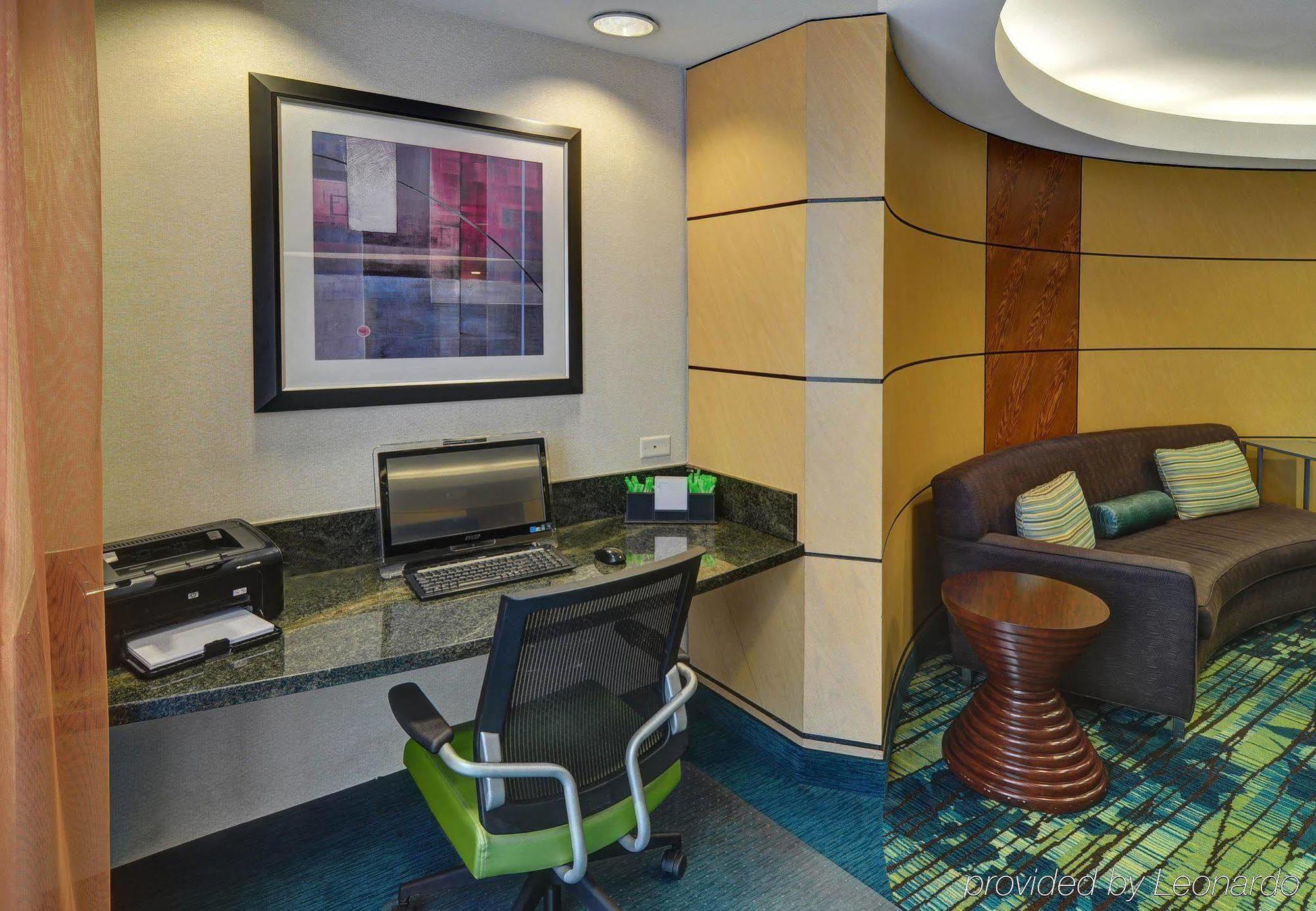 Springhill By Marriott Nw Highway At Stemmons / I-35east Hotel