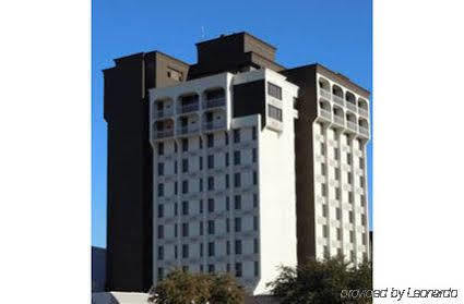 Field & Hotel Dallas