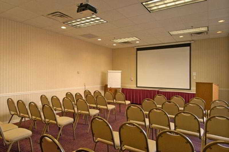 Staybridge Market Ctr Field, An Ihg 3* Dallas