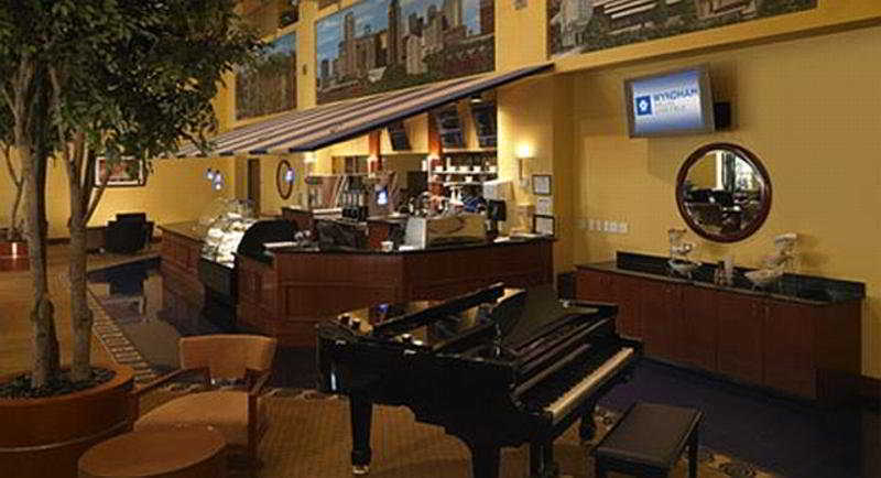 Doubletree By Hilton - Field