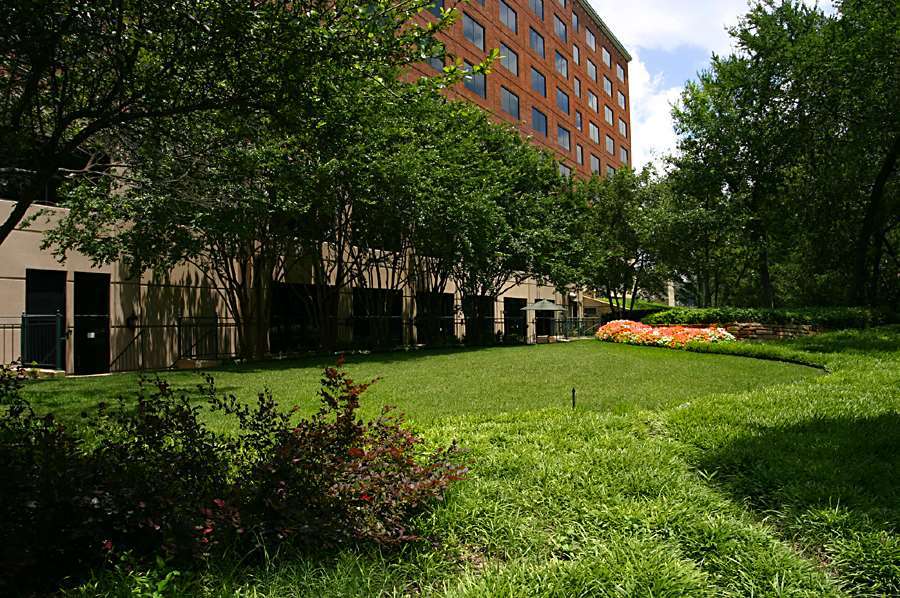 Embassy By Hilton Dallas-love Field Hotel 4*