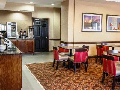 Quality & I-35 E-walnut Hill Hotel Dallas